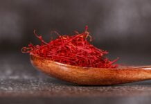 kesar ke fayde skin ke Liye - Benefits of Saffron for Skin in Hindi