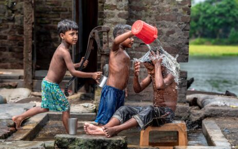 बिना नहाए कई दिन रहना – नुकसान? जानें शरीर और सेहत पर इसका असर