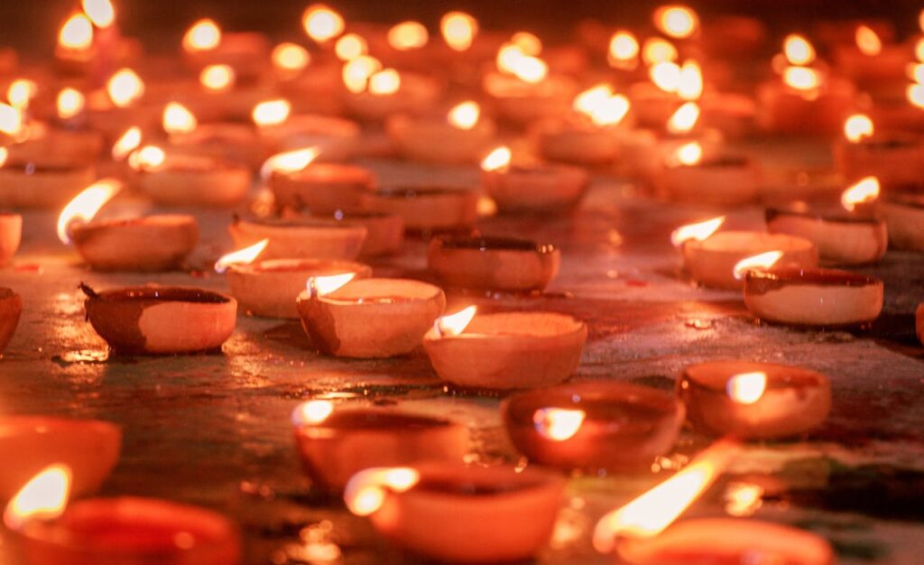 Diwali 2025: Dates, Traditions, and Recipes – A Complete Guide
